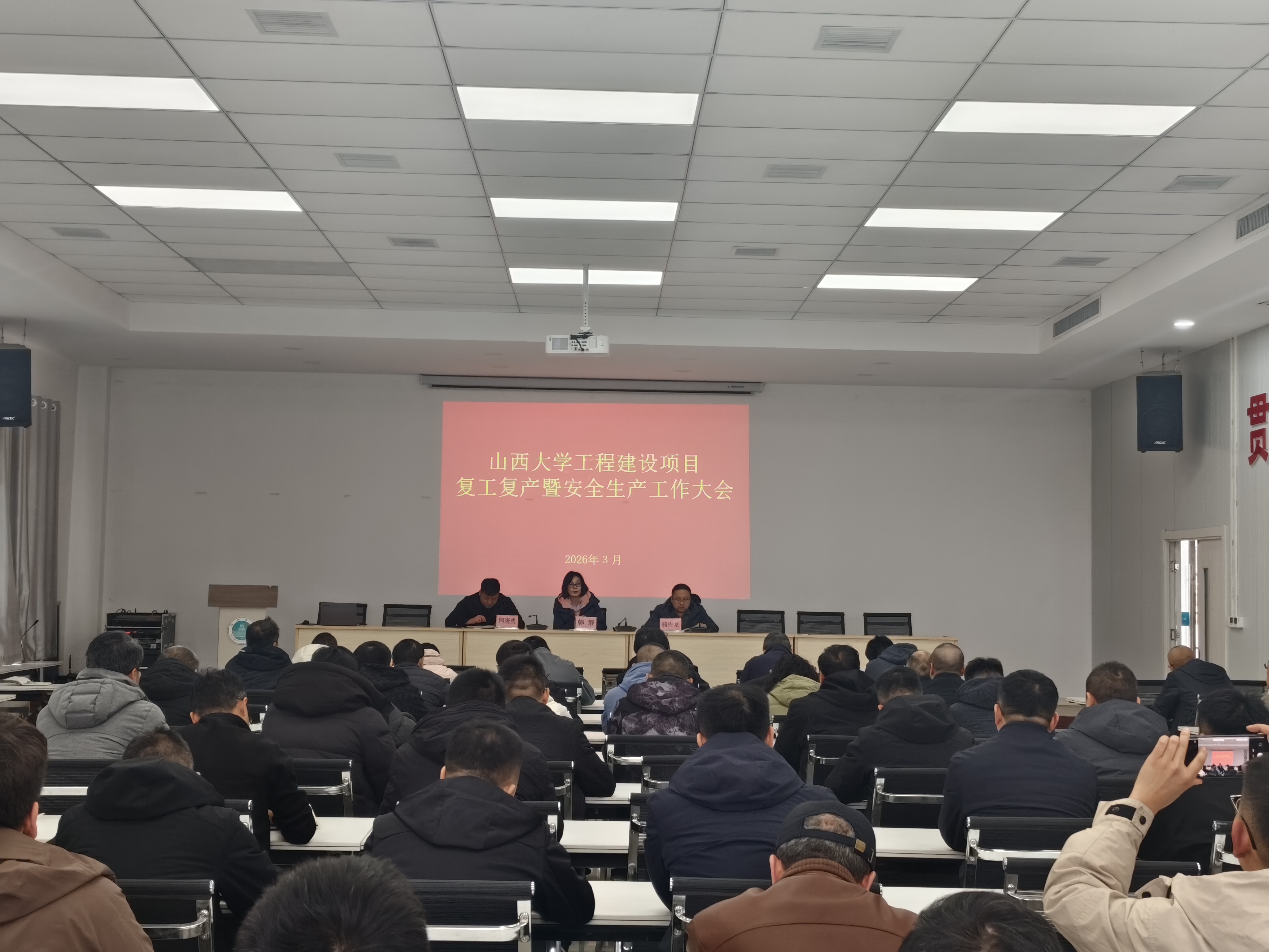 dcafc4535a6e6a0986d28386a8092c28.jpg